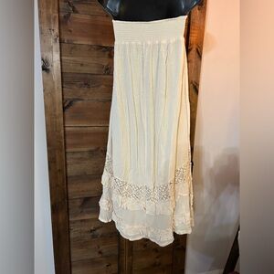 Wonderly Cream Textured Skirt